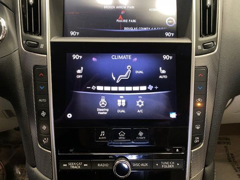 Used 2016 INFINITI Q50 3.0t Premium w/ 3.0T Premium Plus Package AWD/4WD image 39