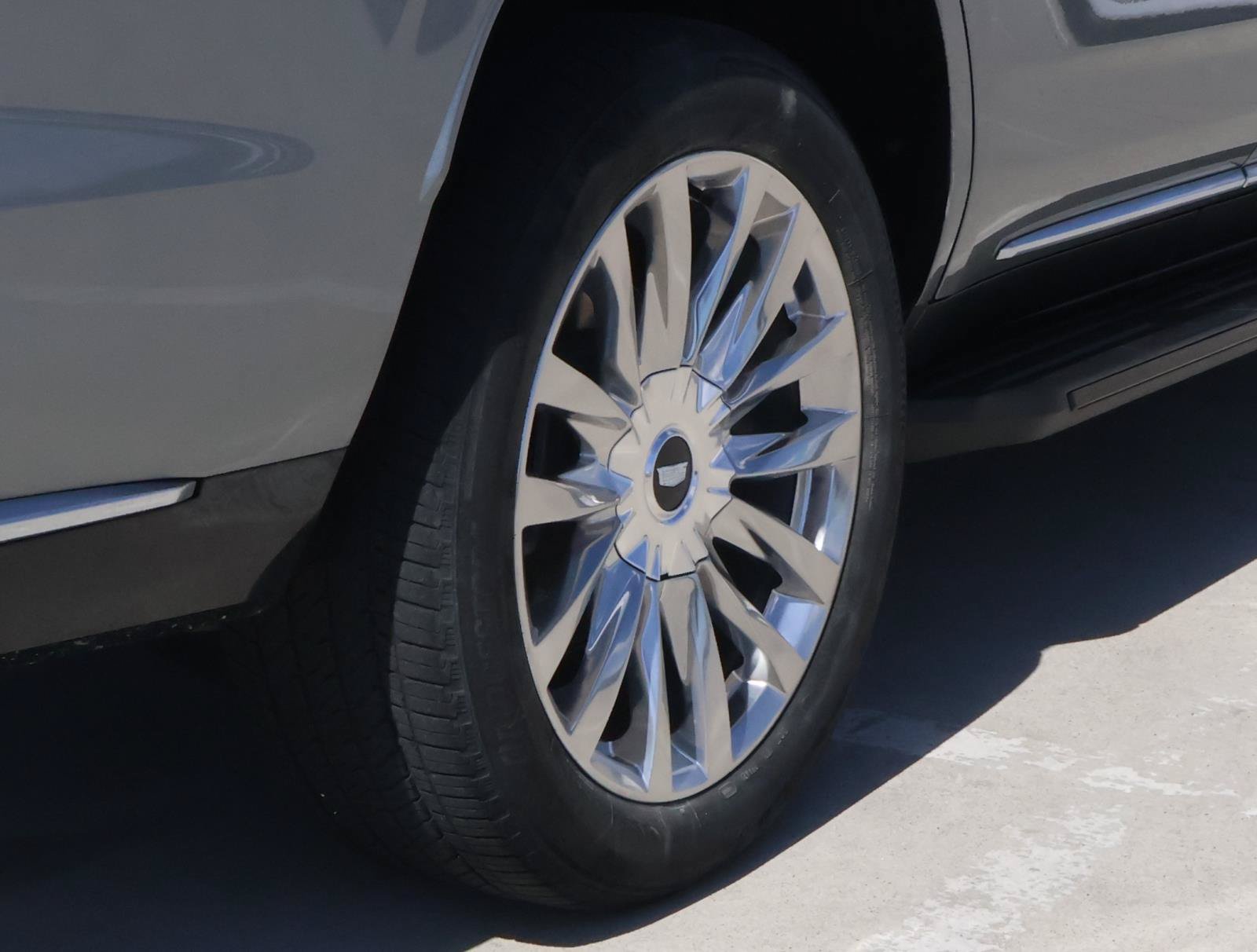 Certified 2023 Cadillac Escalade Premium Luxury RWD image 10