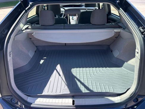 Used 2014 Toyota Prius Three FWD image 13