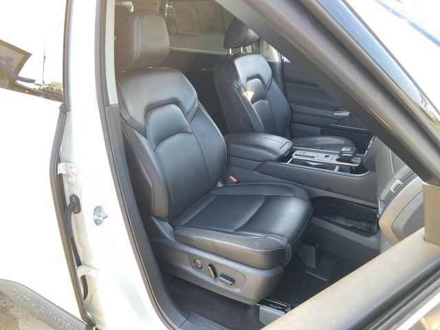 Used 2024 Nissan Pathfinder SL w/ SL Premium Package FWD image 20