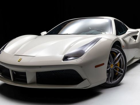 Used 2018 Ferrari 488 Spider image 30