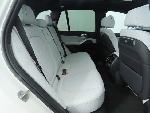 Used 2026 BMW X5 sDrive40i w/ Climate Comfort Package RWD image 24