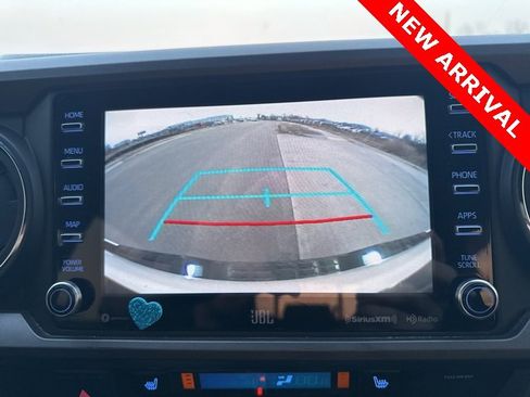 Used 2022 Toyota Tacoma TRD Sport w/ TRD Premium Sport Package image 16