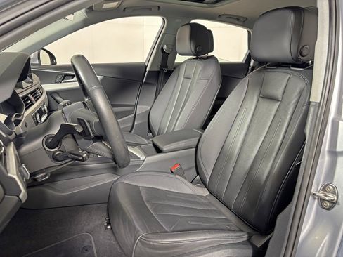 Used 2018 Audi A4 2.0T Premium w/ Convenience Package image 5