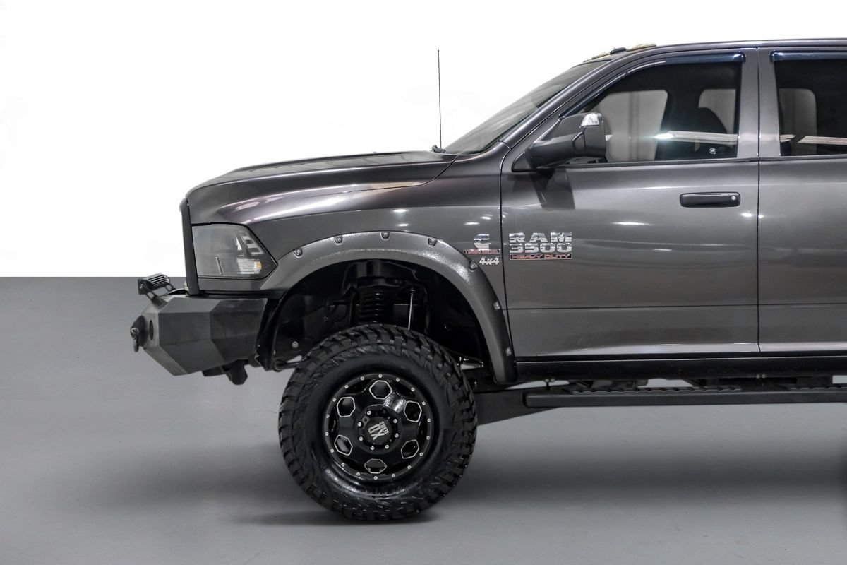 Used 2015 RAM 3500 Tradesman w/ Chrome Appearance Group AWD/4WD image 10