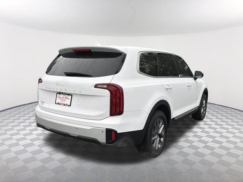 Used 2024 Kia Telluride LX FWD image 17