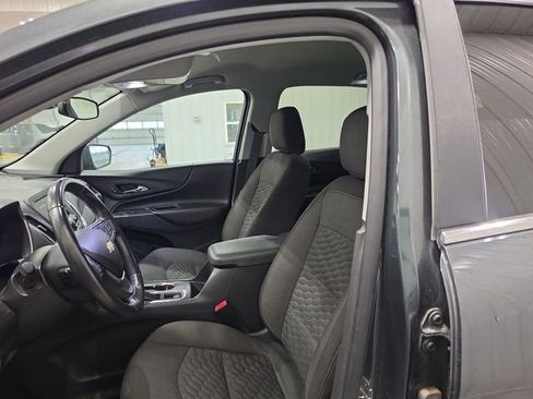 Used 2021 Chevrolet Equinox LT AWD/4WD image 14