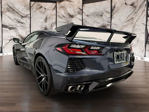 Used 2020 Chevrolet Corvette Stingray Coupe w/ Z51 Performance Package RWD image 12