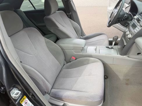 Used 2011 Toyota Camry LE w/ LE Extra-Value Pkg image 16