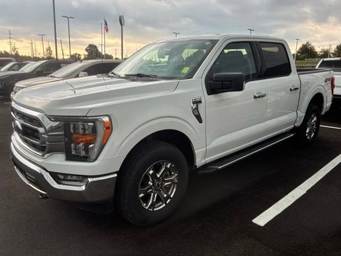 Used 2022 Ford F150 XLT w/ Equipment Group 302A High AWD/4WD image 3