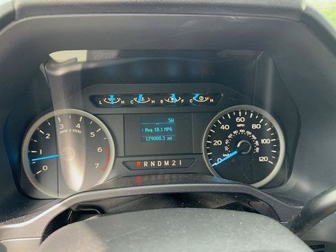 Used 2016 Ford F150 XLT AWD/4WD image 6