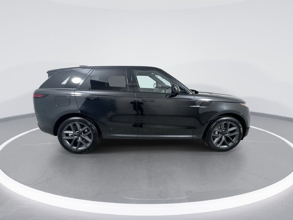 New 2027 Land Rover Range Rover Sport SE AWD/4WD image 9