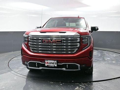 Used 2024 GMC Sierra 1500 Denali w/ Denali Reserve Package image 8