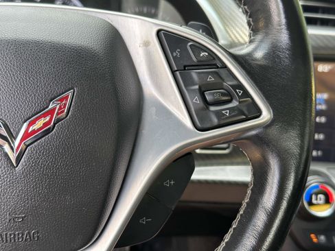 Used 2015 Chevrolet Corvette Z06 w/ 3LZ Preferred Equipment Group RWD image 19