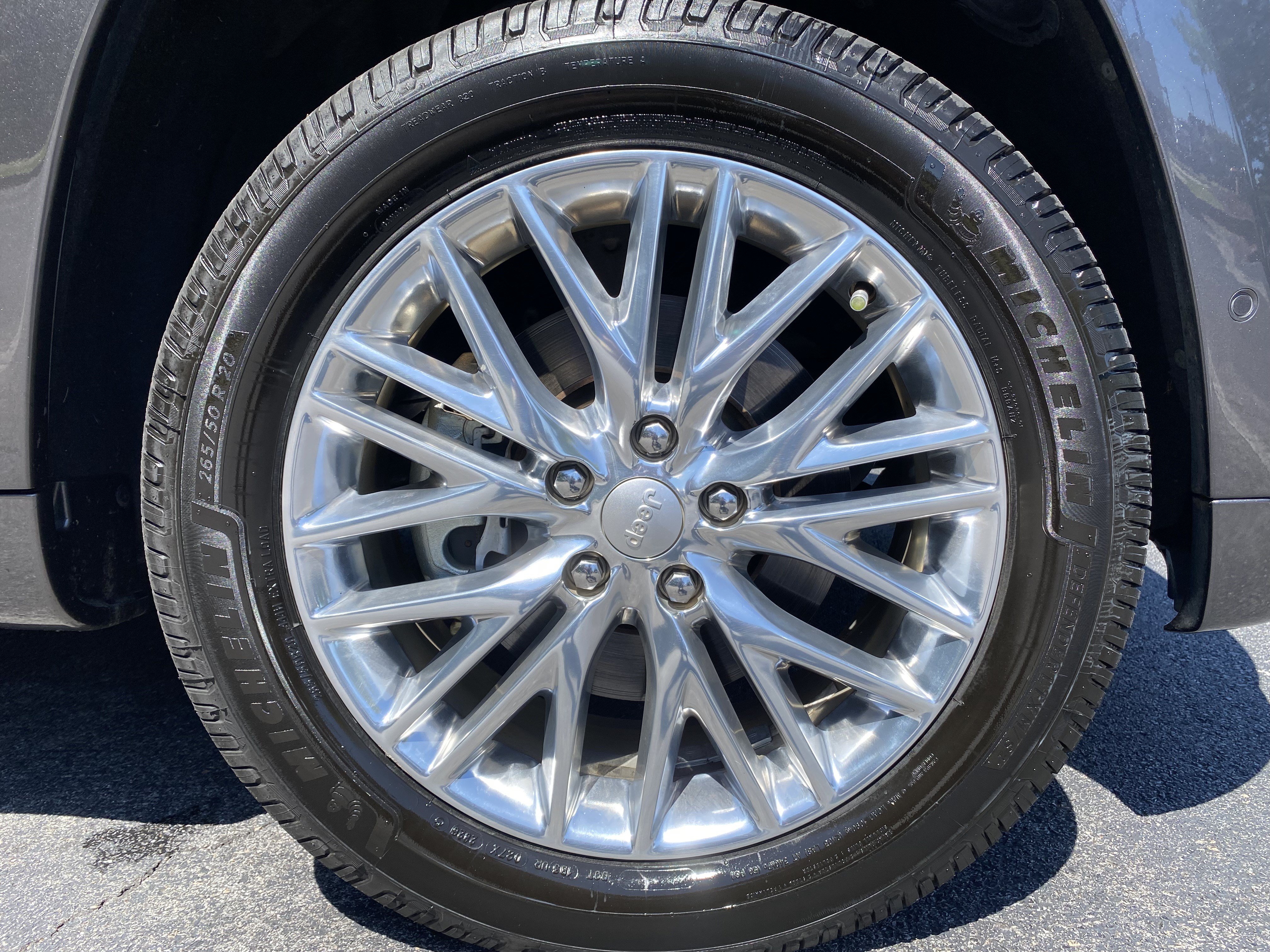 Used 2017 Jeep Grand Cherokee Summit AWD/4WD image 13