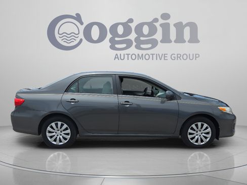 Used 2013 Toyota Corolla LE FWD image 6
