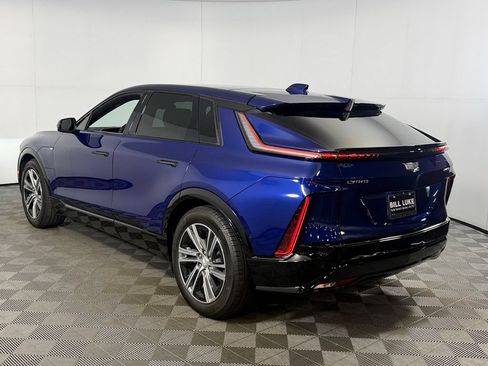 Used 2024 Cadillac Lyriq Luxury RWD image 10