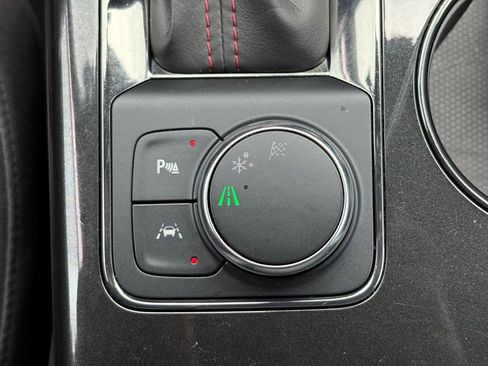 Used 2025 Chevrolet Blazer RS FWD image 34