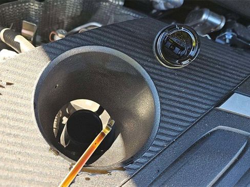 Used 2023 Nissan Rogue S image 26