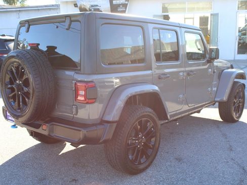 Used 2023 Jeep Wrangler Unlimited Sahara image 4