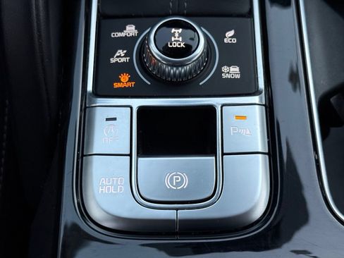 Used 2025 Kia Telluride S AWD/4WD image 26