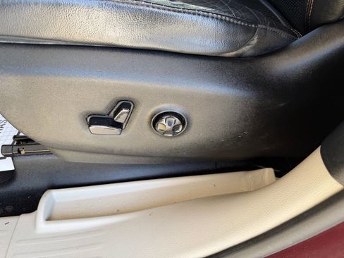 Used 2017 Chrysler Pacifica Touring-L Plus image 24