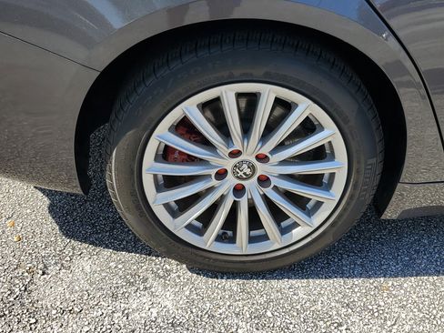 Used 2023 Alfa Romeo Giulia Sprint image 5