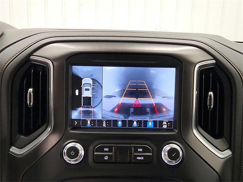 Used 2022 GMC Sierra 1500 AT4 w/ AT4 Premium Package image 23