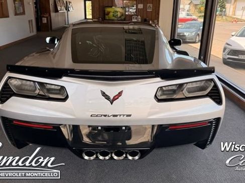 Used 2016 Chevrolet Corvette Z06 w/ 3LZ Preferred Equipment Group RWD image 3