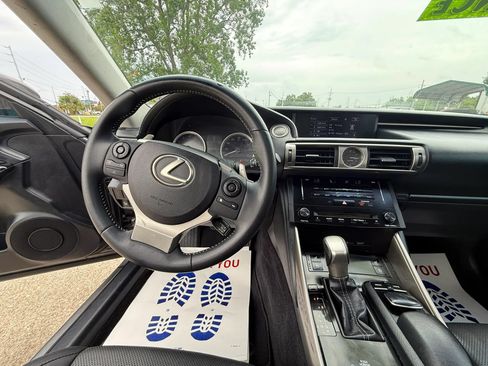 Used 2014 Lexus IS 250 w/ Navigation Package RWD image 17