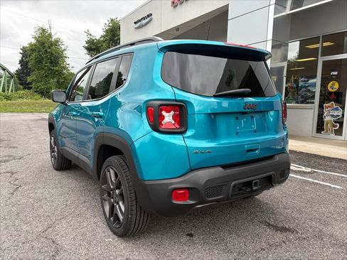 Certified 2021 Jeep Renegade Latitude AWD/4WD image 9