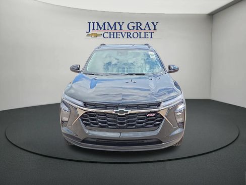 New 2026 Chevrolet Trax RS w/ Driver Confidence Package FWD image 8