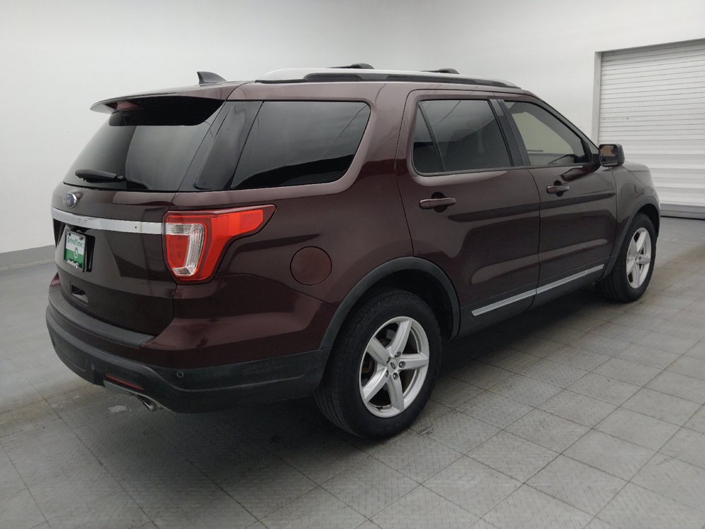 Used 2018 Ford Explorer XLT FWD image 10