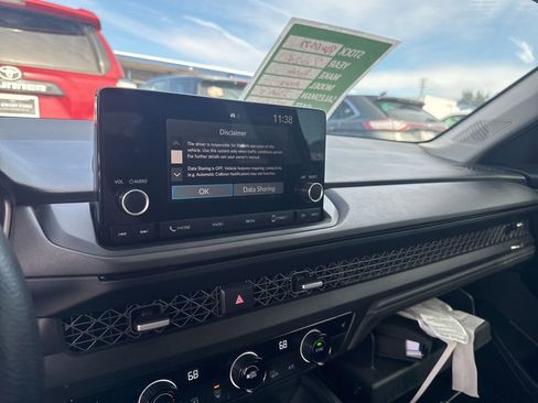 Used 2024 Honda Accord EX image 11