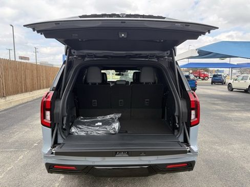 New 2026 Ford Expedition Platinum w/ Stealth Appearance Package image 8
