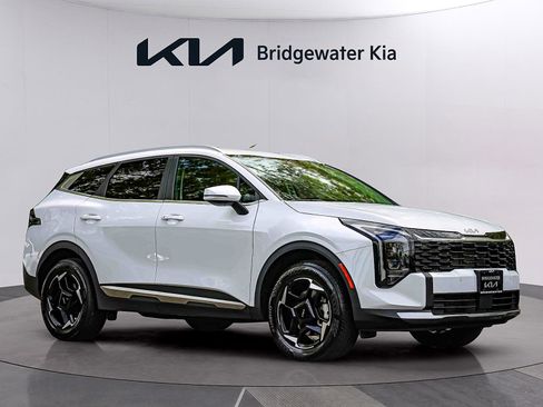 Certified 2026 Kia Sportage EX AWD/4WD image 2