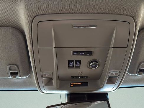 Used 2016 GMC Yukon SLT w/ Open Road Package AWD/4WD image 21