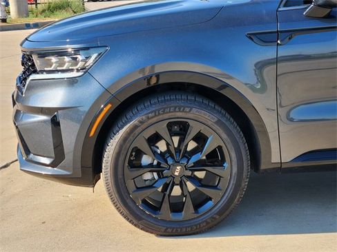 Used 2021 Kia Sorento SX image 8