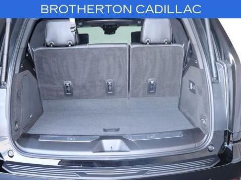 Used 2025 Cadillac Escalade V AWD/4WD image 27