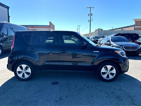 Used 2016 Kia Soul image 5
