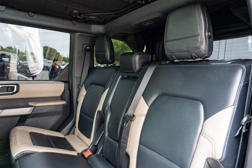 Used 2023 Ford Bronco Wildtrak AWD/4WD image 22