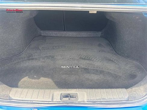 Used 2024 Nissan Sentra SV FWD image 8