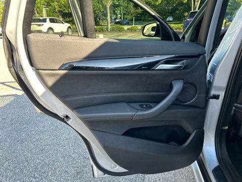 Used 2018 BMW X1 xDrive28i AWD/4WD image 21
