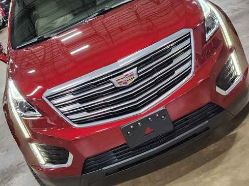 Used 2018 Cadillac XT5 Premium Luxury FWD image 19