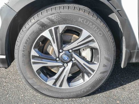 Certified 2024 Subaru Crosstrek 2.0i Premium image 11