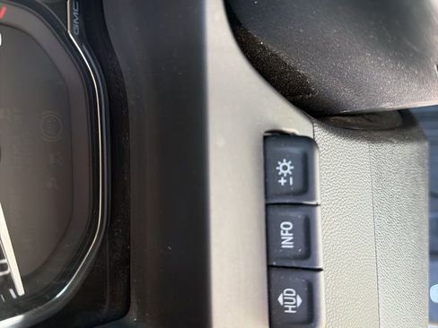 Used 2023 GMC Sierra 3500 Denali w/ Denali Ultimate Package image 41