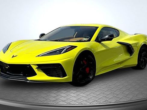 Used 2020 Chevrolet Corvette Stingray Premium Cpe w/ 3LT Preferred Equipment Group RWD image 1