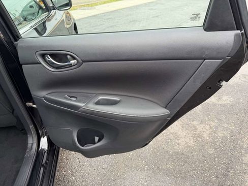 Used 2019 Nissan Sentra S image 17