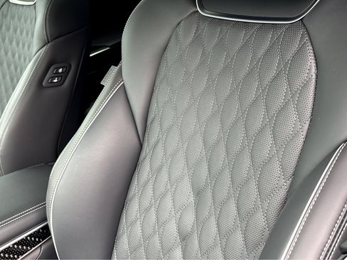 Used 2025 Genesis GV70 3.5T Sport w/ Sport Prestige Package image 6