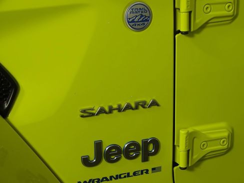 Used 2023 Jeep Wrangler Unlimited Sahara w/ Cold Weather Group image 44